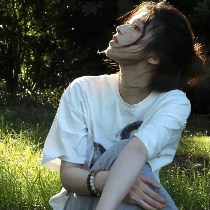 粉红色和铲子